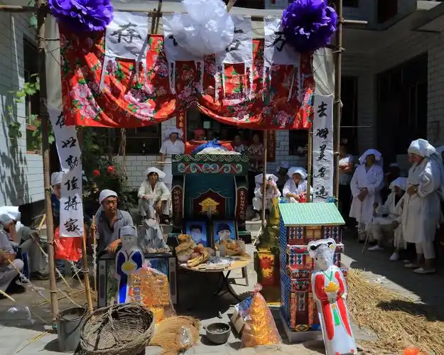 太行山区葬礼 - 图片故事-摄影大赛2016 - 国家地理中文网