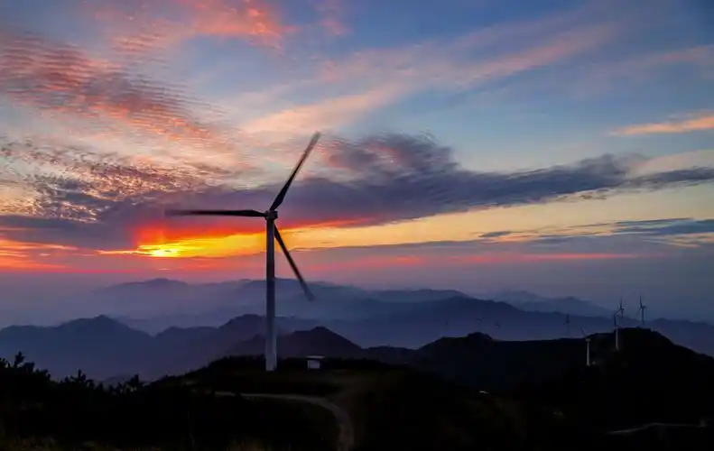 云上咸宁视频拥云海看日出赏星辰延时航拍通山九宫山