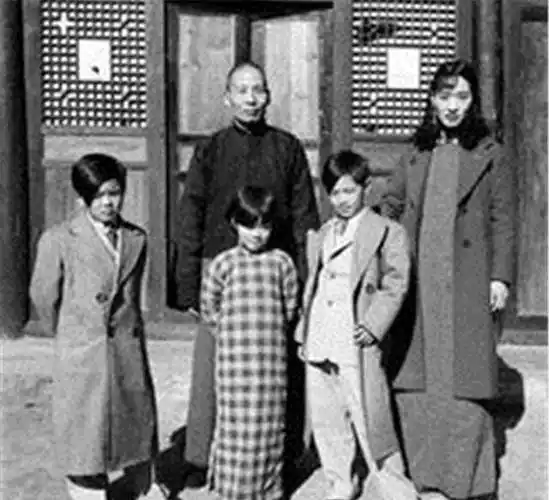 原创大地主刘文彩62岁因病逝世留下7个子女现在过得怎么样