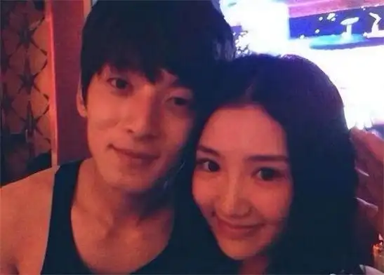 毛晓彤经历过父亲抛弃,男友出轨,凭借才华与努力终于崭露头角