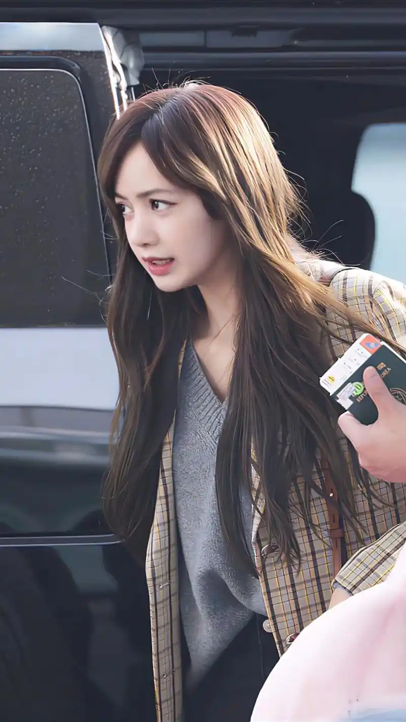 lisa壁纸|你还有哪些lisa绝美壁纸.无水印高清壁纸免费 - 抖音