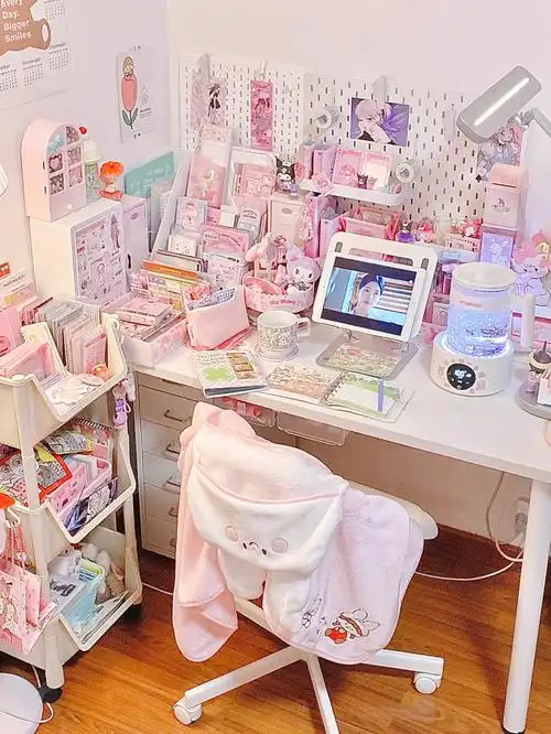 日常少女心氛围感书桌01