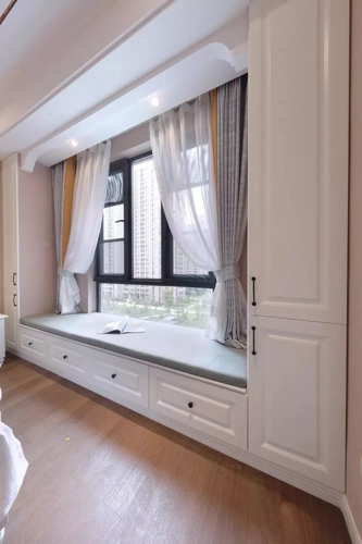 上海装修设计丨飘窗柜的聪明搭配法则