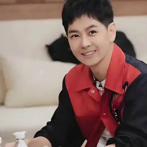 林志颖长子kimi近照曝光:16岁身高1米80,基因优势尽显