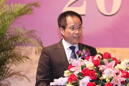 梁满林总裁当选第三届香港深圳社团总会会长