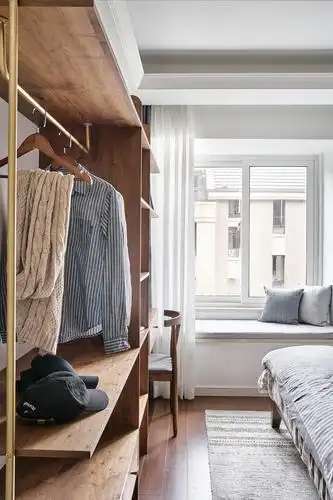 90㎡日式二居装修卧室飘窗设计