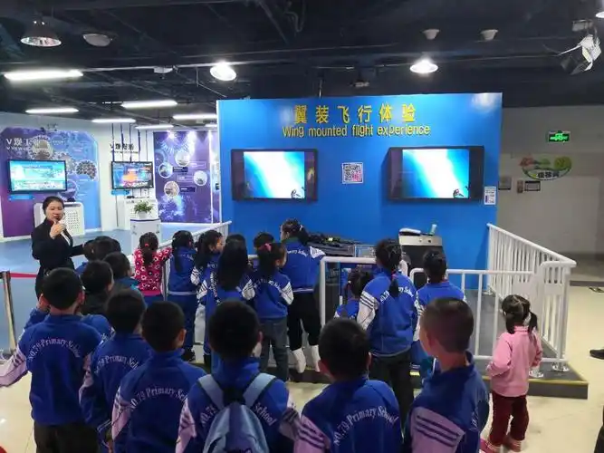 乌市第79小一(3)班亲子实践活动—参观新疆科技馆 - 美篇