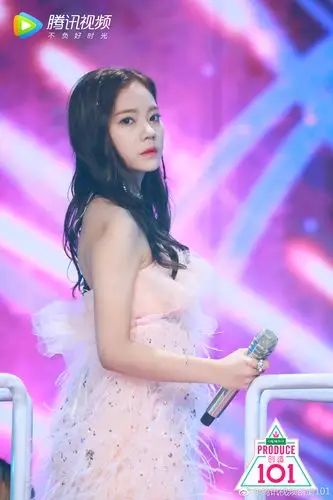 创造101成团组合名确认为火箭少女101