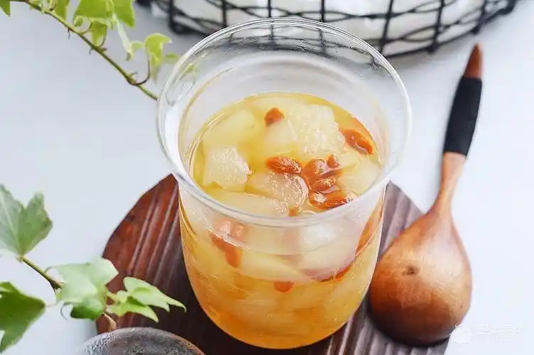 冰糖雪梨的做法