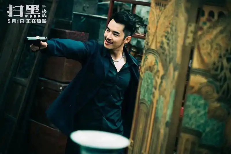 专访丨演员金世佳用力过猛是我的选择