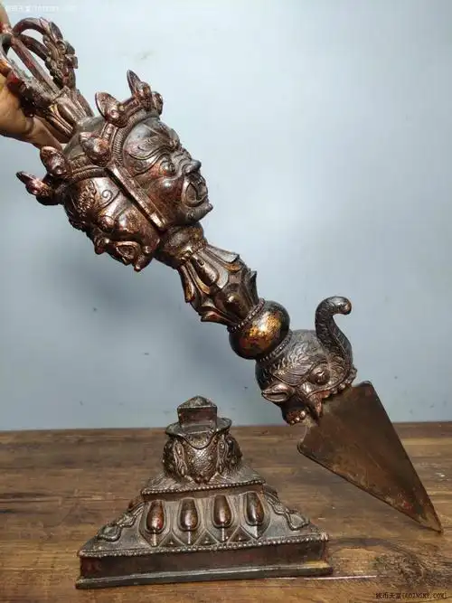 钱币天堂·交易区详情·旧藏老铜胎泥金降魔法器金刚杵镇宅辟邪摆件