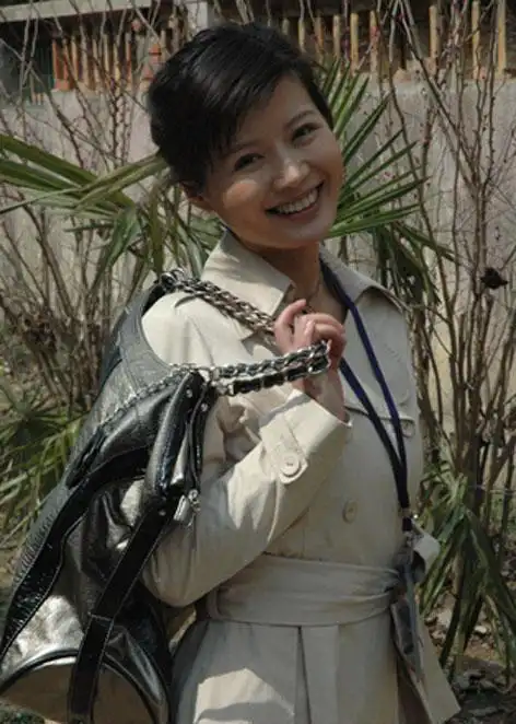 42岁程愫近况今美貌依旧戏约不断