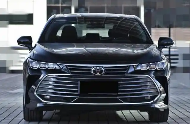 20万不到的旗舰轿车丰田亚洲龙,操控性不错,具体看老司机怎么说