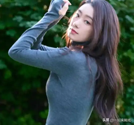 张小斐男人装慵懒性感美入人心