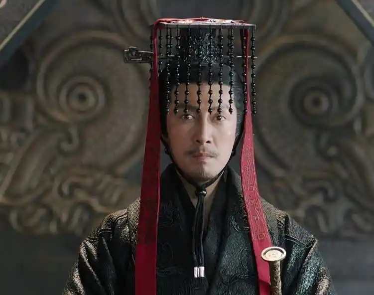 从少年秦王到称霸天下子弱母壮下秦始皇嬴政怎样实现突围亲政