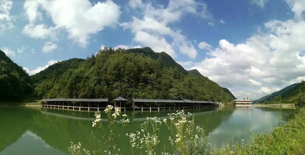 走近湖北省十堰市竹溪县仙池度假村
