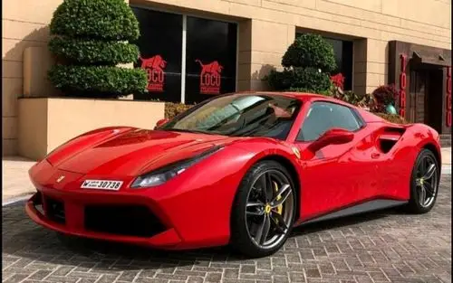 红色ferrari 488 spider - 2018 preview
