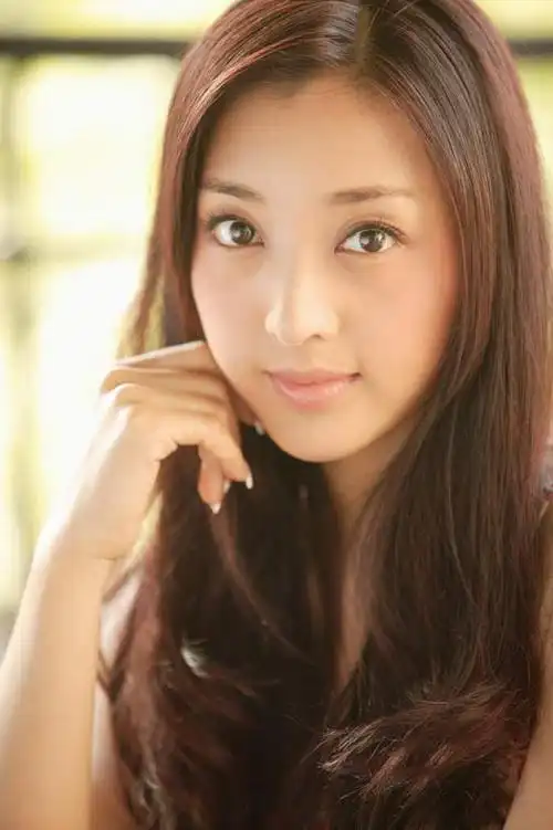 p>姜鸿,中国内地女演员,1984年4月9日出生于安徽省 a target="_blank