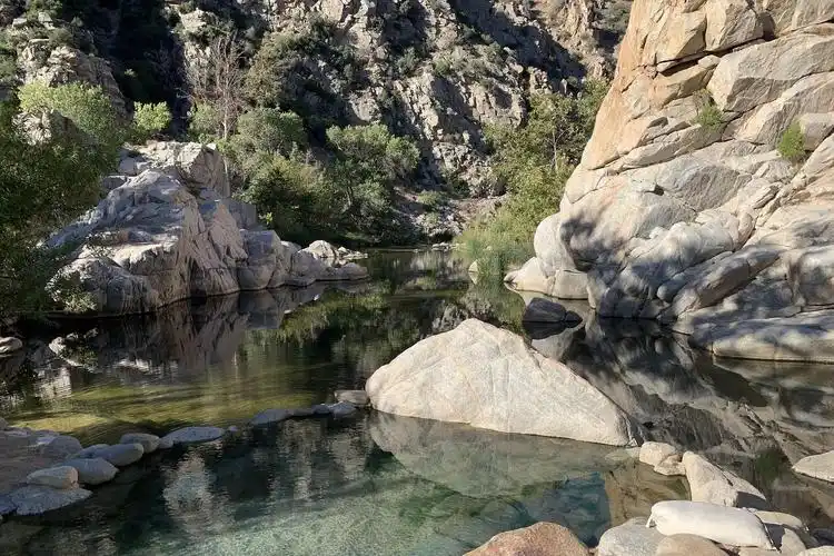 青州九龙峪风景区 青州九龙峪风景区位于山东省青州市,是一处集自然