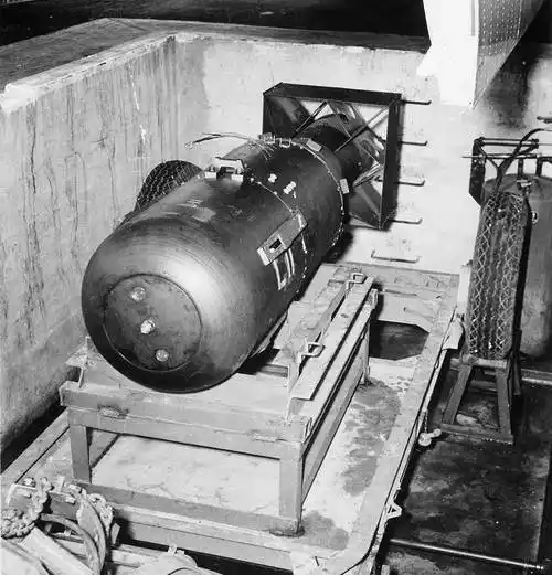 31000英尺精准投弹,155度极限转弯_日本_美国_原子弹