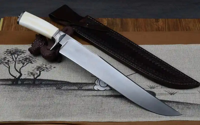 乌兹钢长刀全长:480mm刃长:350mm柄长:130mm刃宽:50mm厚度:7.