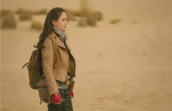 鬼吹灯shirley杨遭鬼洞族人诅咒 shirley杨的伞是什么法宝