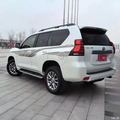 新到丰田普拉多35tx19年上牌行驶8万公里全车原版