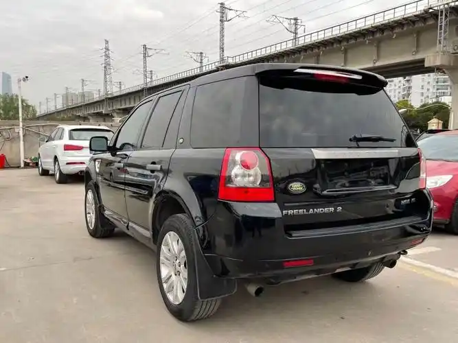 路虎 神行者2  2010款 3.2 i6 自动hse汽油版图片