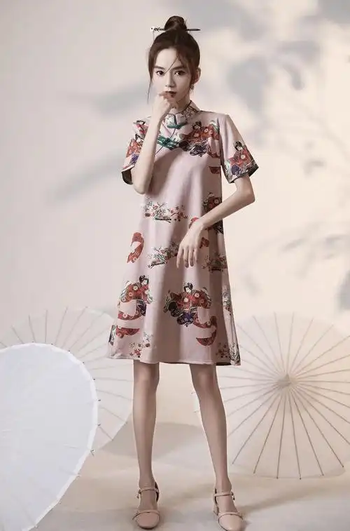 国潮之下的"旗袍",居然美到不敢认,随性复古又洋气!