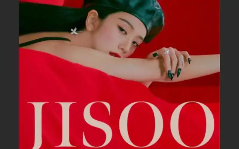 【秀秀姐】出jisoo小卡(含k4首批特典卡)咻咻姐也太piu亮了呜呜x﹏x