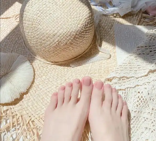 女人健不健康,看脚就能知晓,对照看看你的脚有没有这5个特征