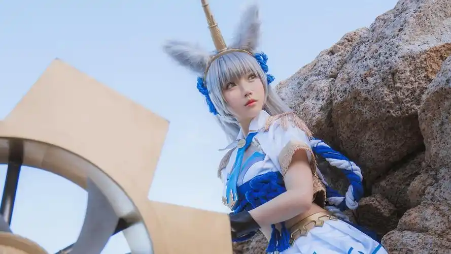 极品美女cosplay独角兽圣性感海边写真