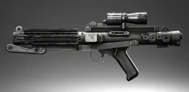 《星战》电影为何能火?6款二战装备功不可没,魔改款妈都不认识