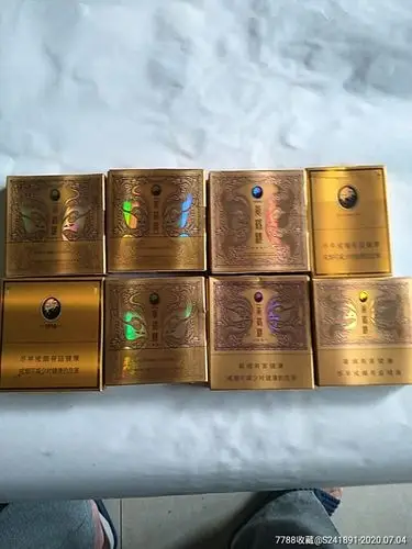 黄鹤楼感恩方盒一组