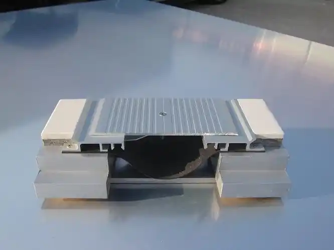 怒江外墙变形缝供应/变形缝装置/昆明楼地面变形缝厂家/图集