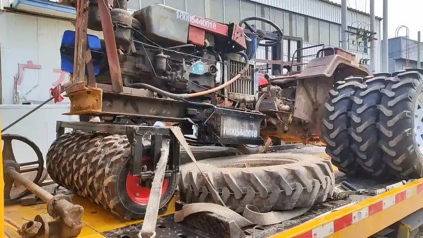 压地机 #小麦压地机 #麦田压地机 #拖拉机改装 #压地车