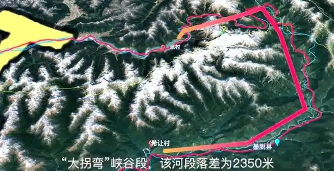 三峡的总装机容量是2240万千瓦,由此不难计算出,墨脱水电站的发电量或