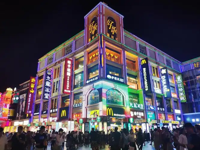 广州最美老街vs最繁华商业街宁静与喧嚣广州的淡妆浓抹