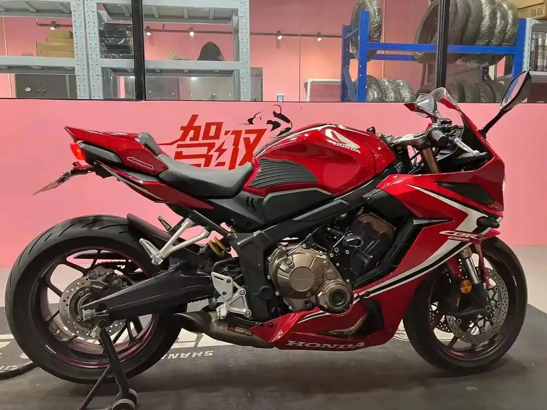 21年上牌本田cbr650r实表1w公里.21年上牌本田cb - 抖音