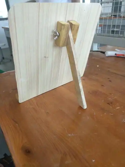 这样一个平板电脑支架就做好了