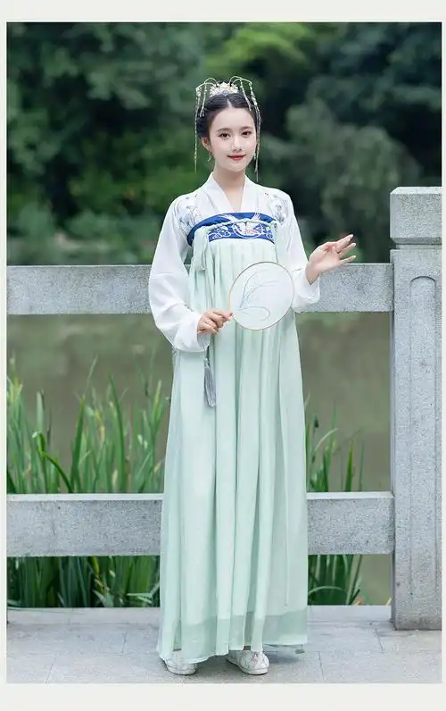 发货说明本次女装批发商品(古装汉服仙女裙齐胸襦裙仙气飘逸古风刺绣