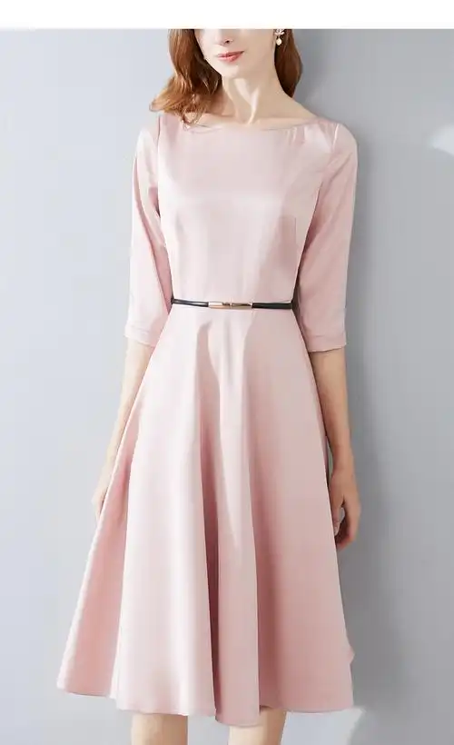 晚白2021春季新品时尚简约纯色淑女圆领通勤修身高腰a字连衣裙女