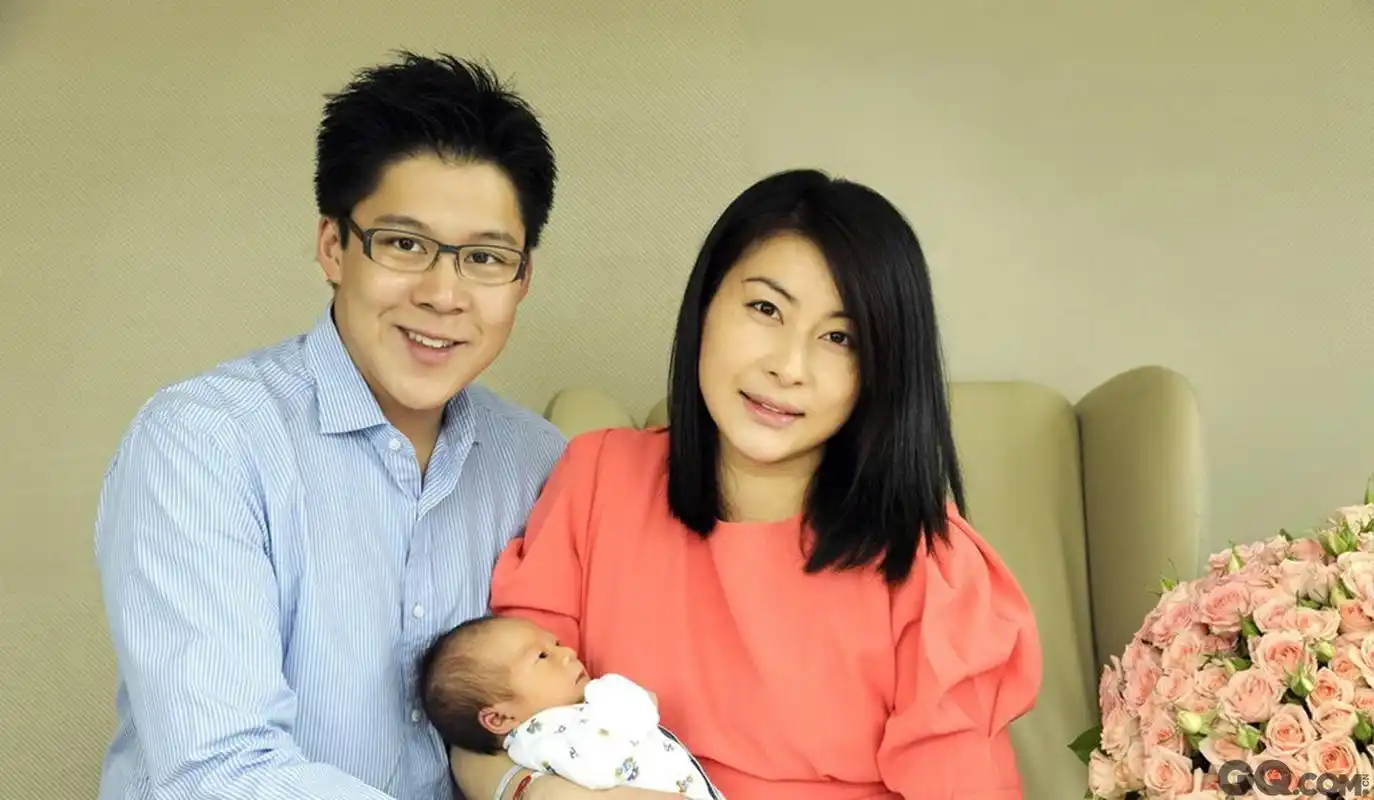 跳水女皇郭晶晶近况:38岁显年轻貌美视力仅0.2,嫁豪门4年生3胎