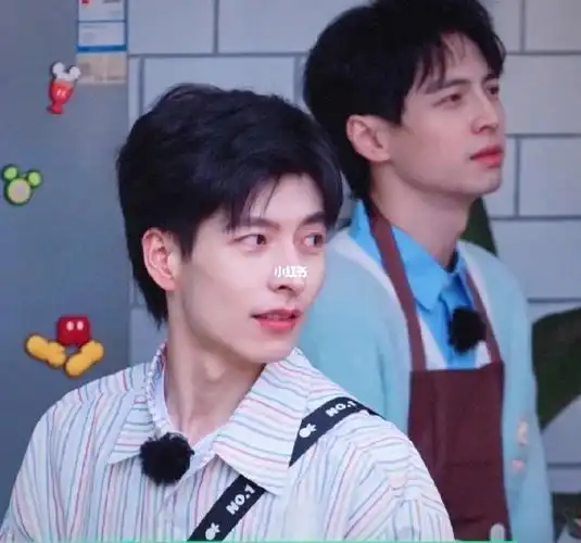 在看什么呢,我也看看#蒲熠星文韬  #郭文韬  #蒲熠星  #南北cp