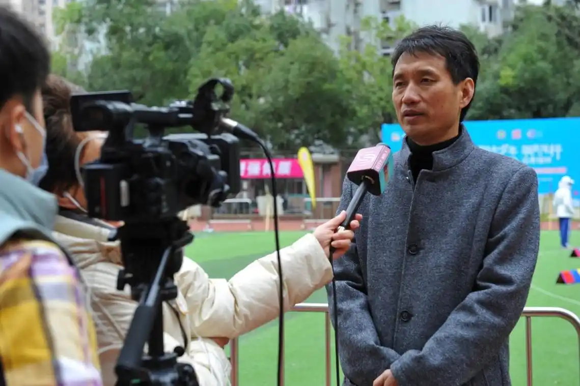 景莲小学校长胡陆葆用体育语言书写福田故事 以体教融合成就深圳典范