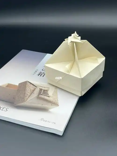 折纸盒子