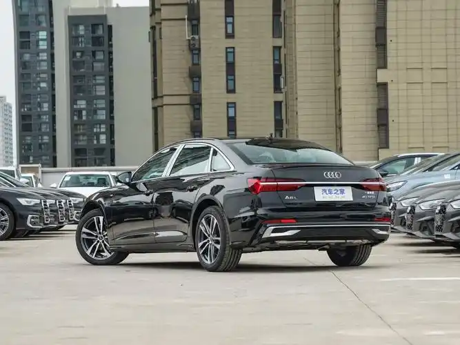 一汽奥迪 奥迪a6l 2023款 改款 40 tfsi 豪华动感型