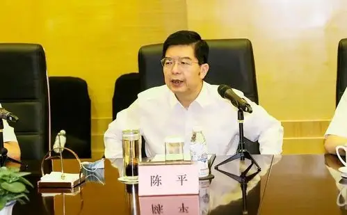 陈平市长对和汇淮海智慧农业枢纽港的发展规划进行沟通交流,高度赞赏