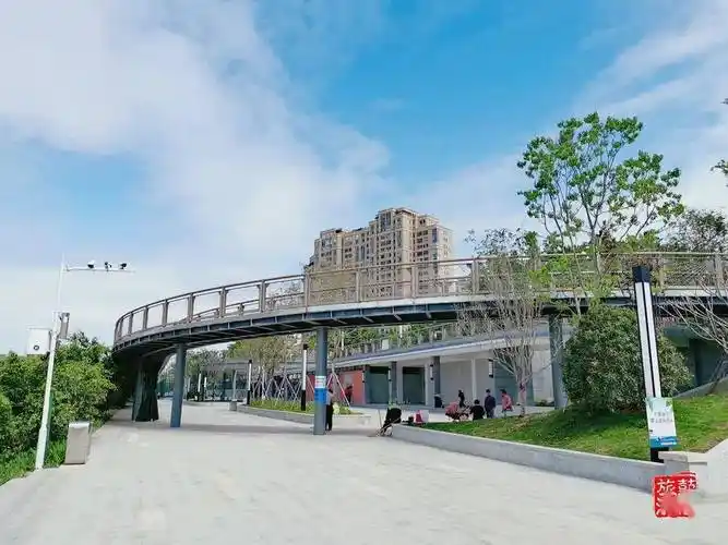 西河智慧体育公园地处闽江北岸,洪山桥东侧,占地面积2.