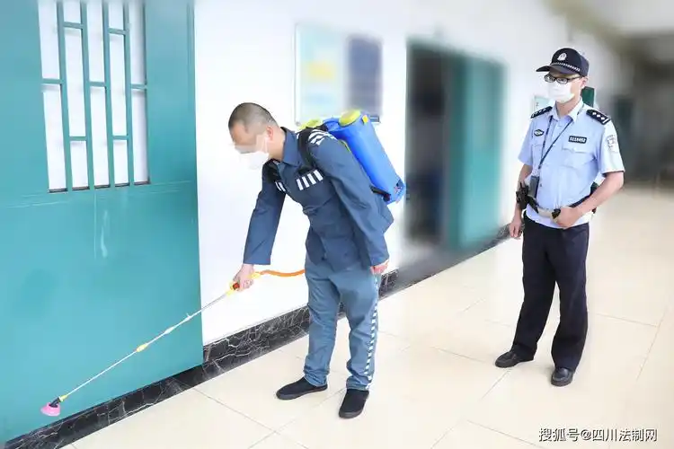 嘉州监狱九监区管教民警李育抗疫日记